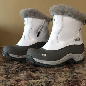 The north face women’s snow boots